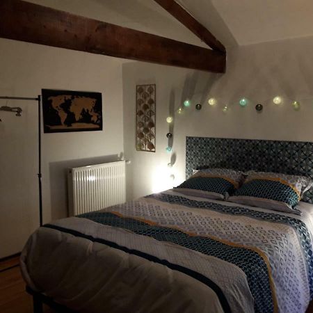 Chambre Sergeanne Doulezon Exteriör bild