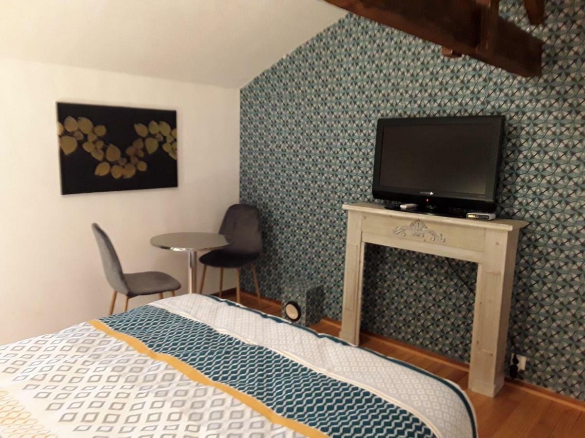 Chambre Sergeanne Doulezon Exteriör bild