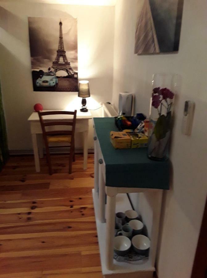 Chambre Sergeanne Doulezon Exteriör bild